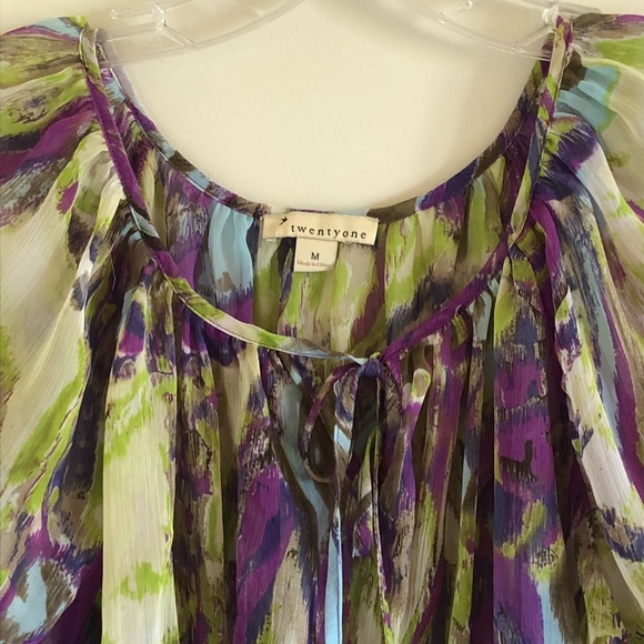 Forever 21 chiffon top size medium - Picture 2 of 4